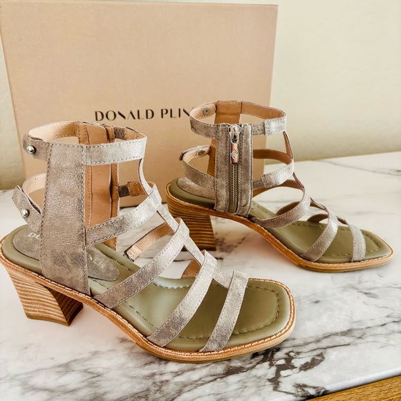Donald Pliner Women's Janessa Strappy Sandals - Taupe - Picture 11 of 11